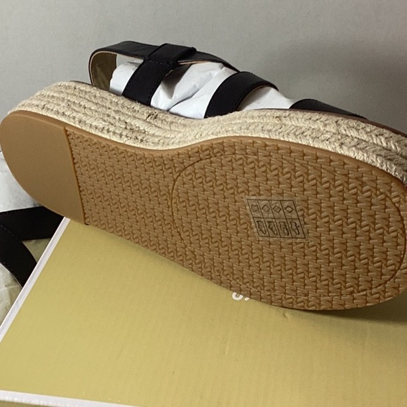 Michael Michael Kors Lynn Espadrille Sandal - Picture 9 of 11